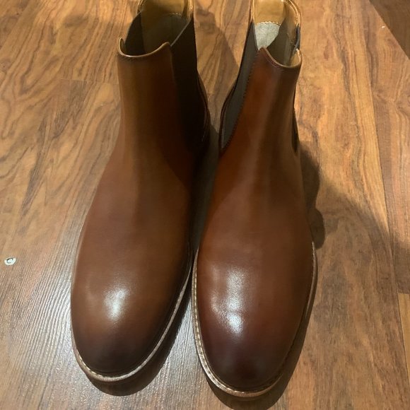 Steve Madden Chelsea Boots - Picture 3 of 3